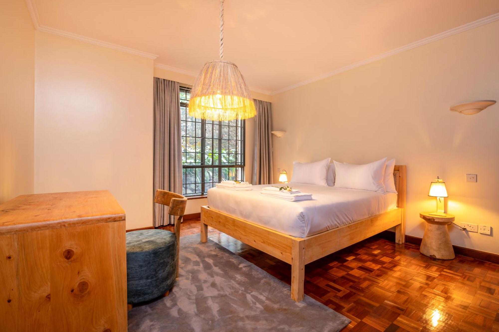 Apartment Riverside Park Hidden Oasis, 3 Bedroom, By Yourhost,