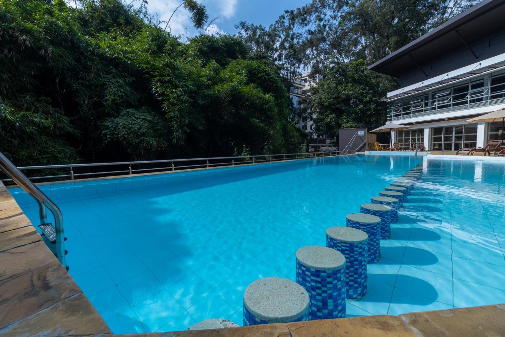 Apartment Riverside Park Hidden Oasis, 3 Bedroom, By Yourhost,