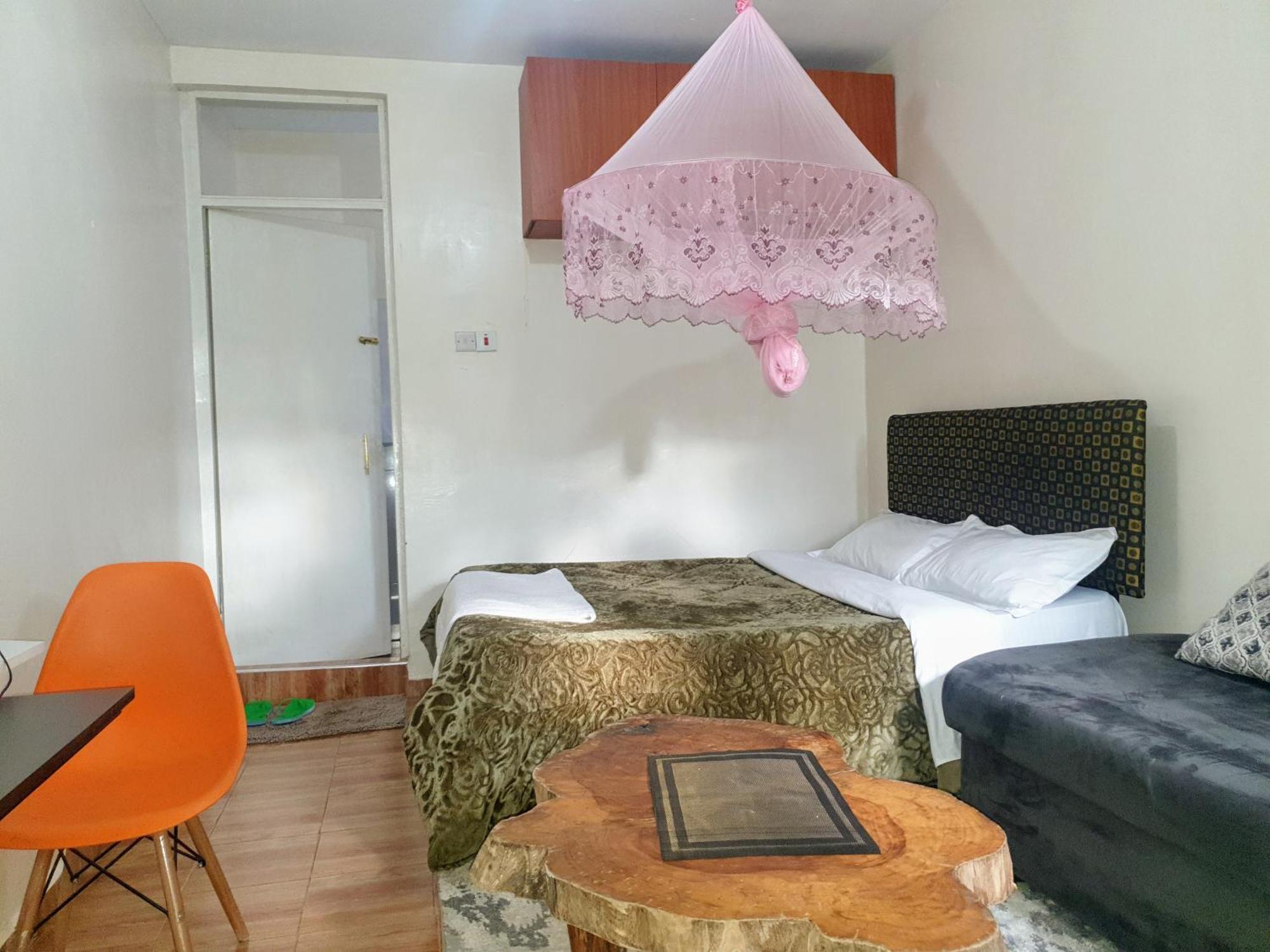 Trinity Garden Apartment *