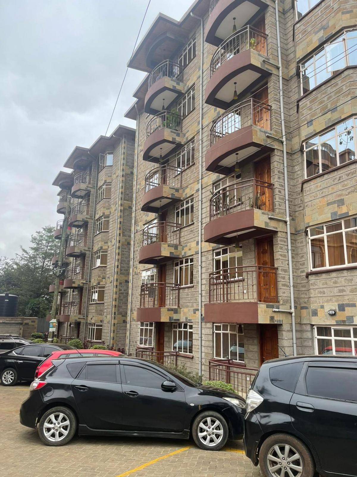 Apartment Roma - Prestigious Lifestyle 2 Bedroom Ensuite Opp Garden Mall Nairobi