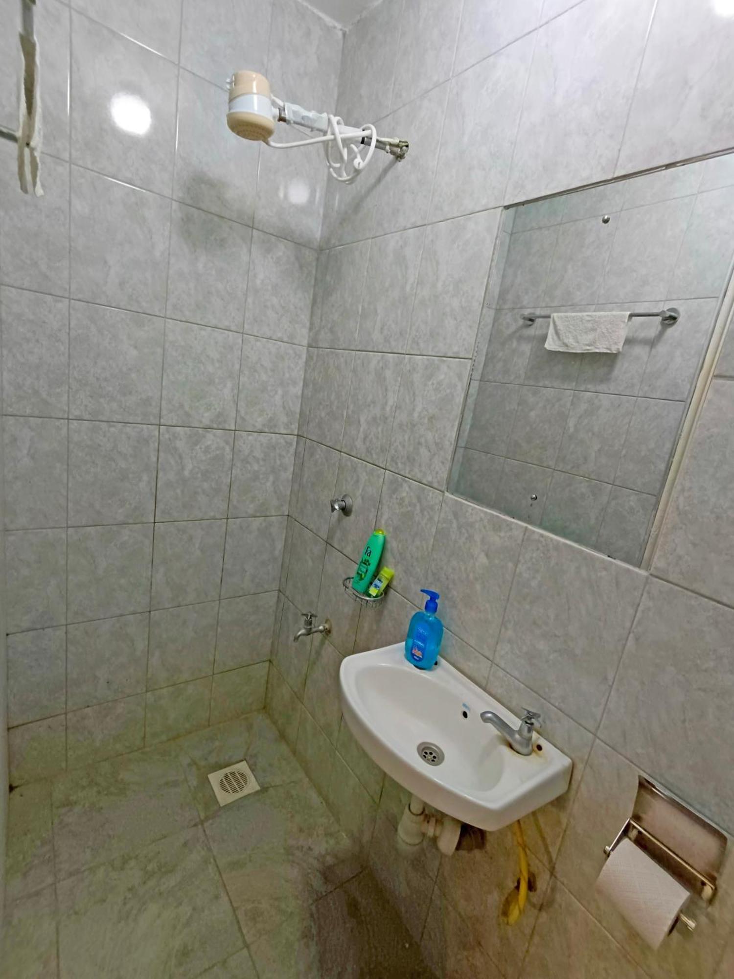 Apartment Modern 1Br Apartment With Stunning City Views - Free Parking & Wifi *
