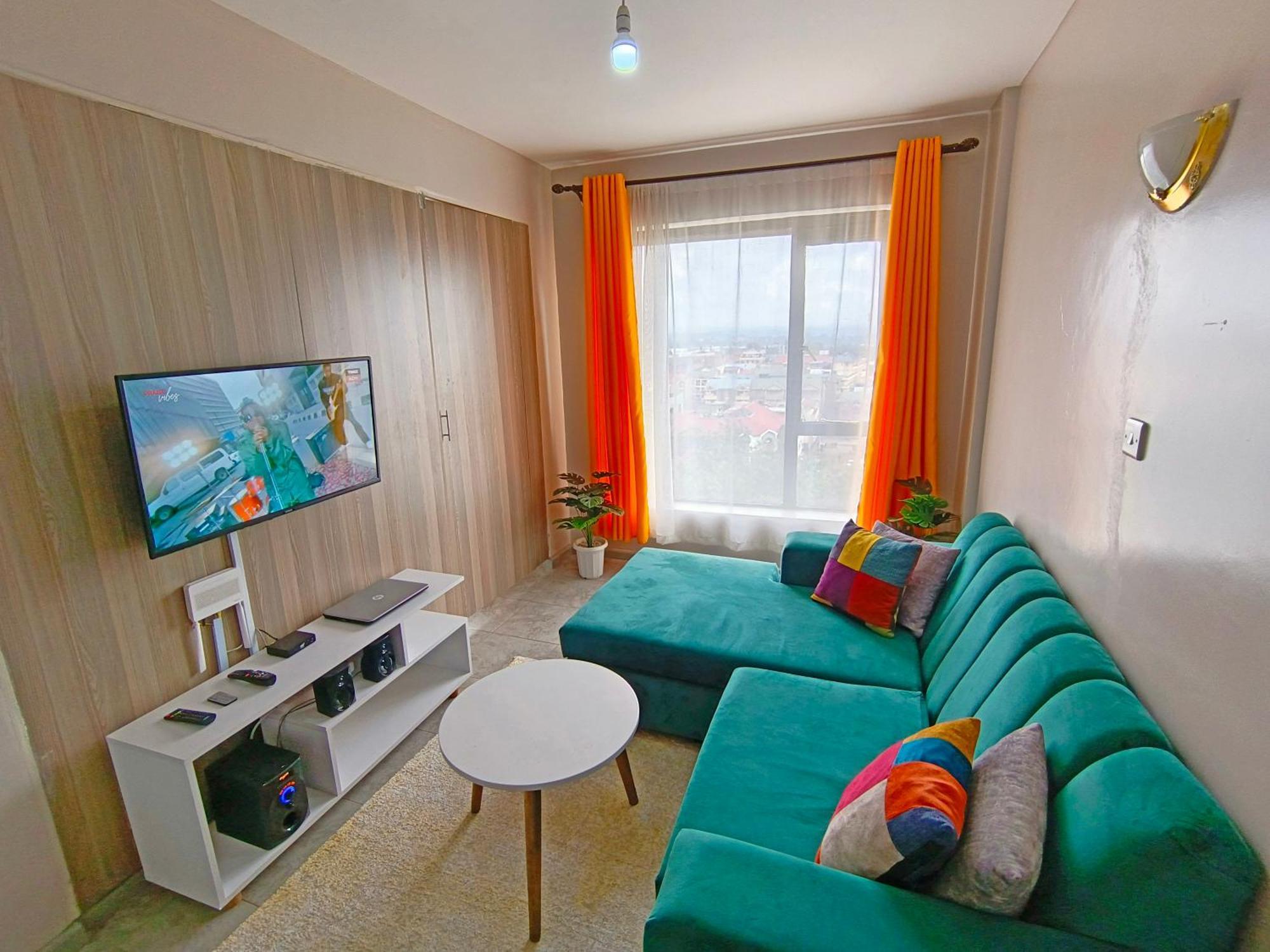 Modern 1Br Apartment With Stunning City Views - Free Parking & Wifi