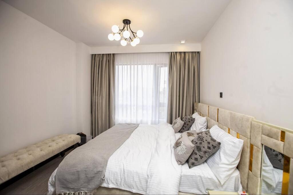 Modern Oasis In The Heart Of Kilimani: Your Ideal Retreat Apartment *