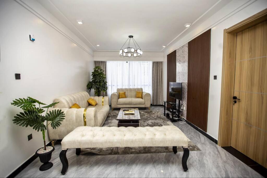 Apartment Modern Oasis In The Heart Of Kilimani: Your Ideal Retreat Nairobi