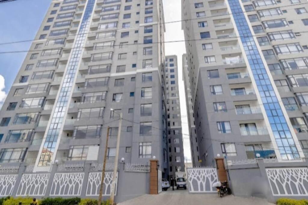 Spacious,3bed,3bath Sleeps 6! Close To Yaya Center Nairobi