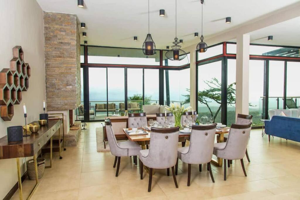 Villa Glass House At Champagne Ridge By Yourhost