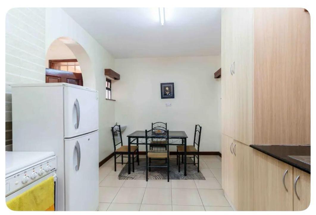 Apartment Nula - Convenience Away From Home- 2 Bedrooms Near Wilson Airport *