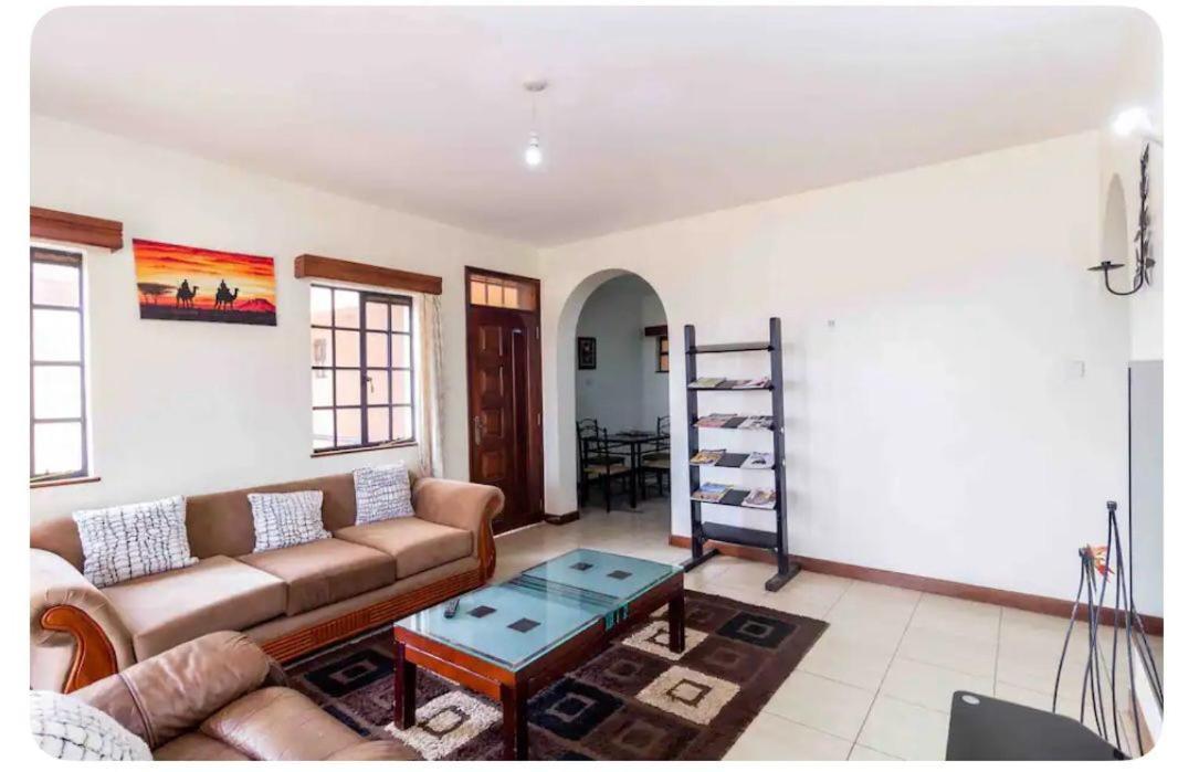 Nula - Convenience Away From Home- 2 Bedrooms Near Wilson Airport Apartment