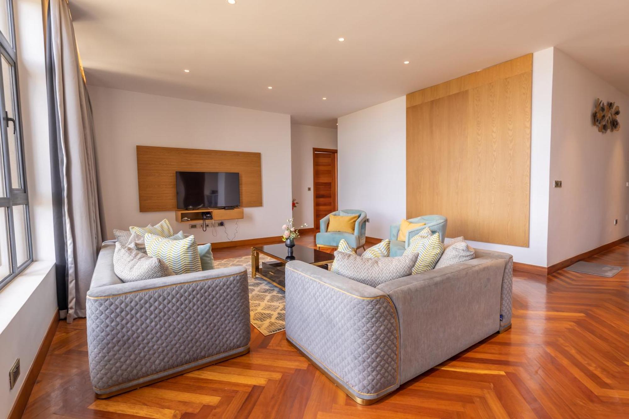 Broadwalk Residency *
