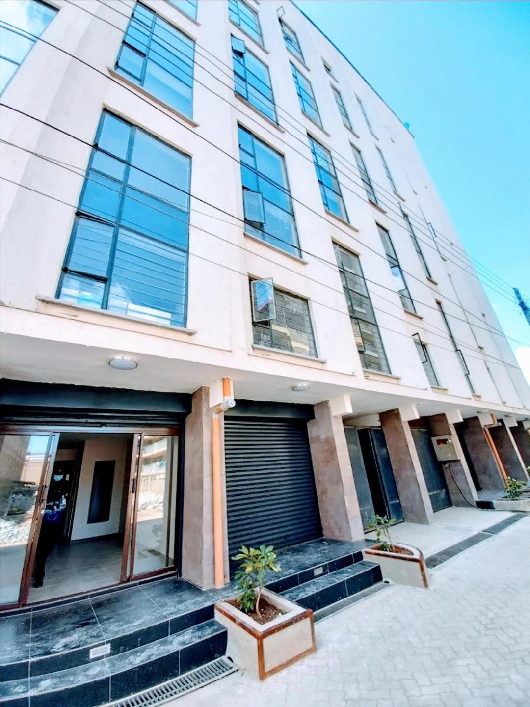 Lovely & Cozy Compact Studio Near Airport With Rooftop View Nairobi