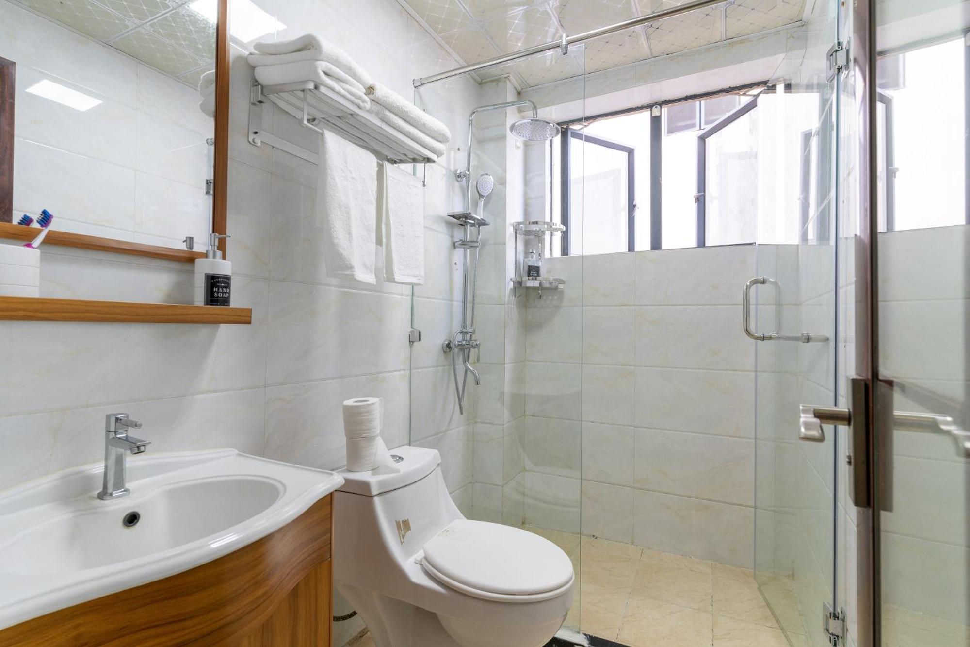 Luxurious-2 Bedroom With A Swimming Pool In Kilimani *