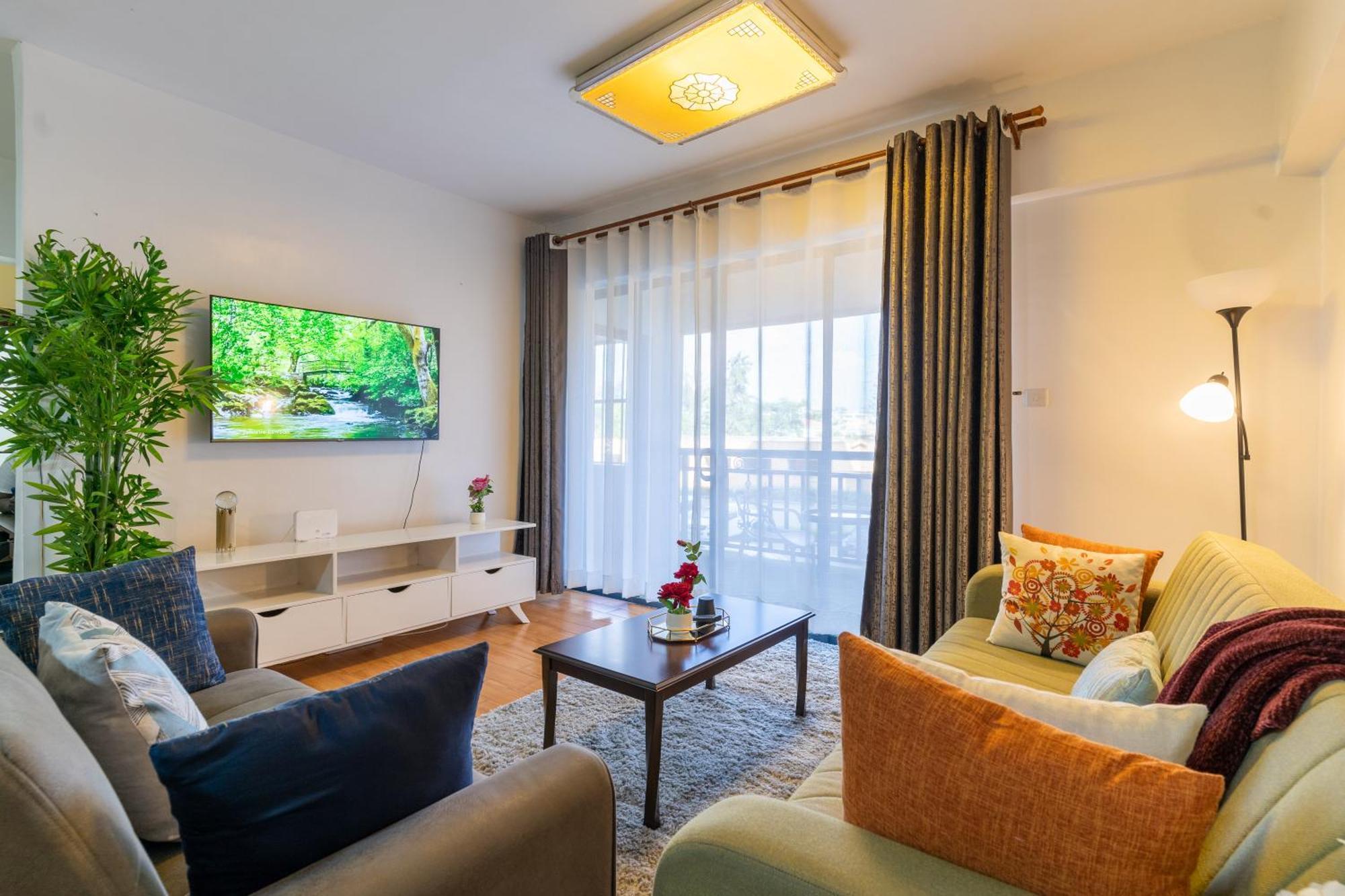 Luxurious-2 Bedroom With A Swimming Pool In Kilimani Apartment