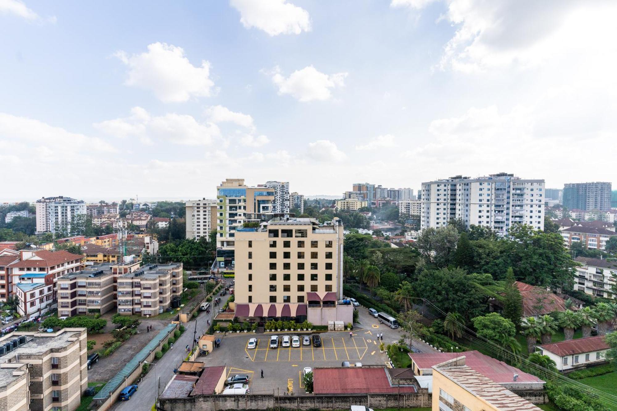 Luxurious-2 Bedroom With A Swimming Pool In Kilimani Nairobi