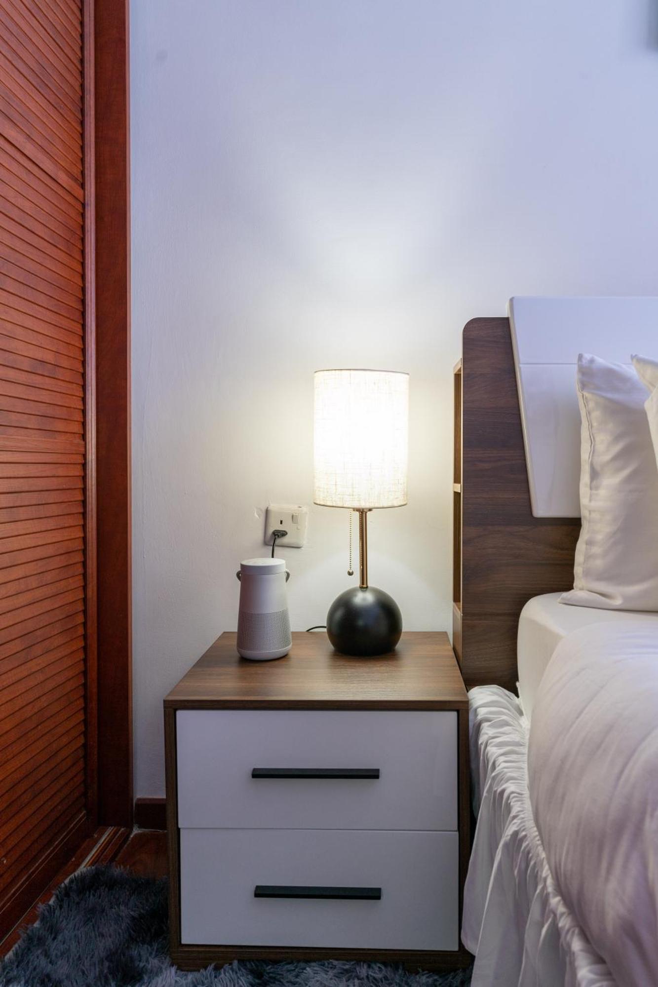 Luxurious-2 Bedroom With A Swimming Pool In Kilimani Apartment *