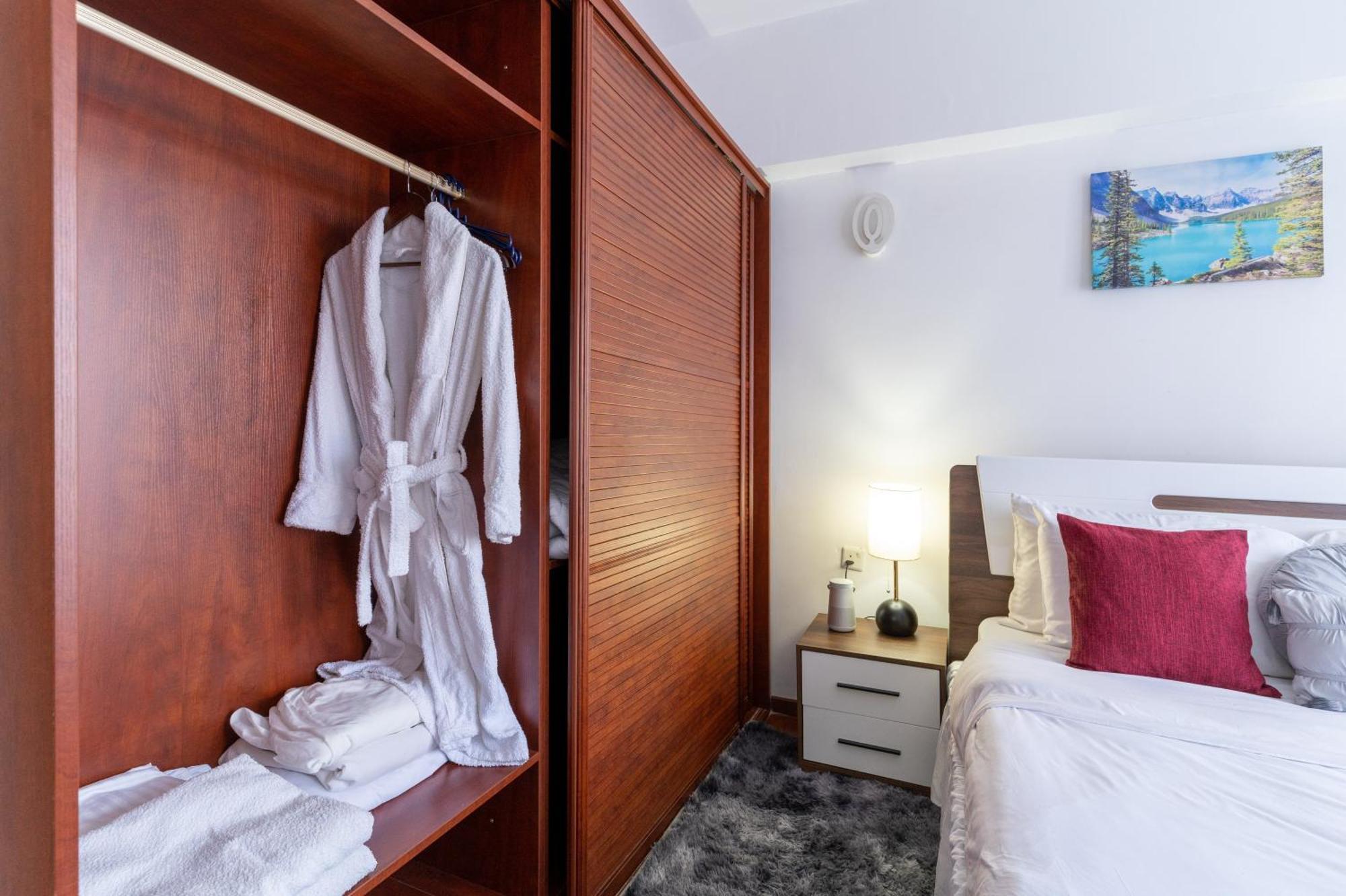 Luxurious-2 Bedroom With A Swimming Pool In Kilimani *