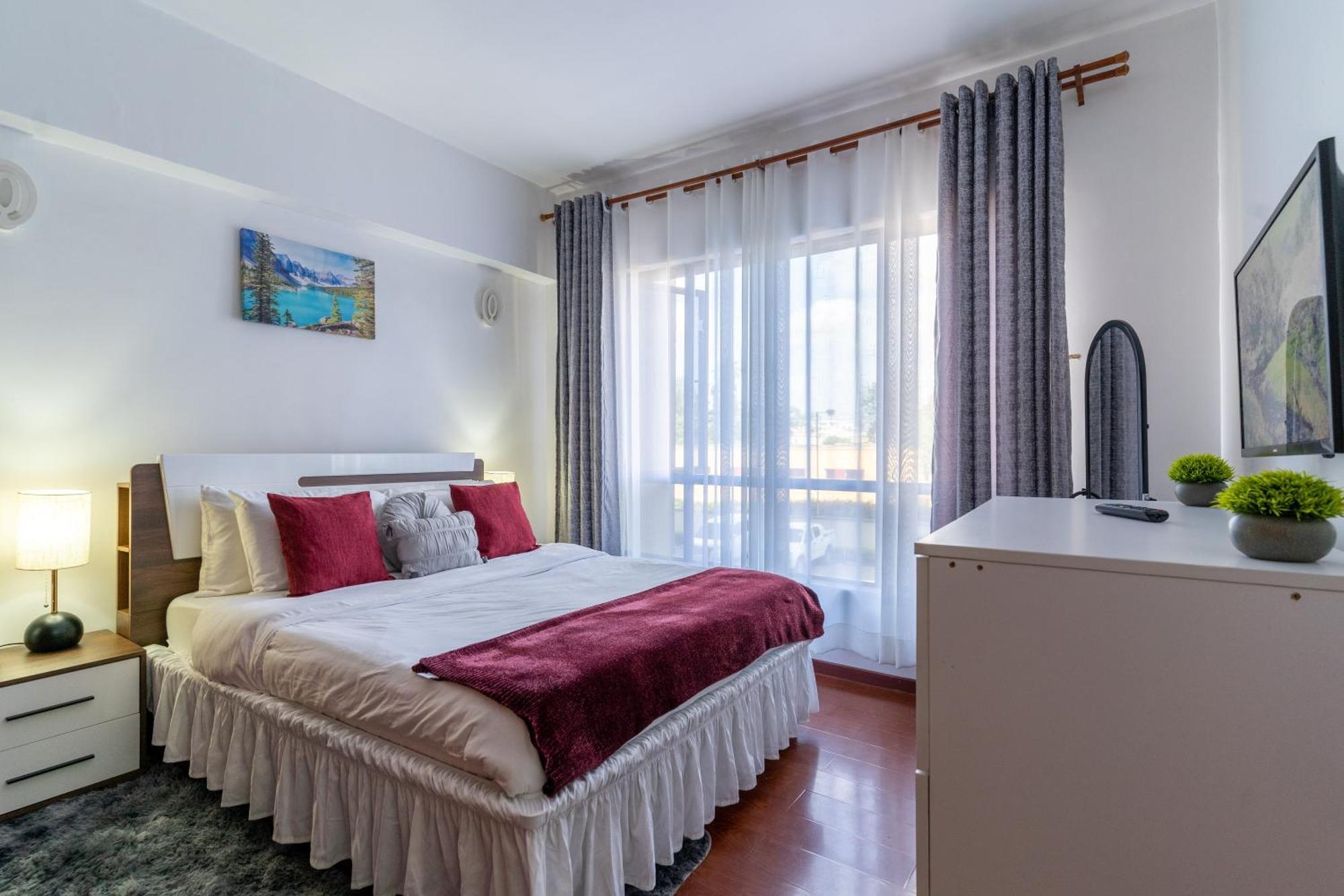 Luxurious-2 Bedroom With A Swimming Pool In Kilimani * Nairobi