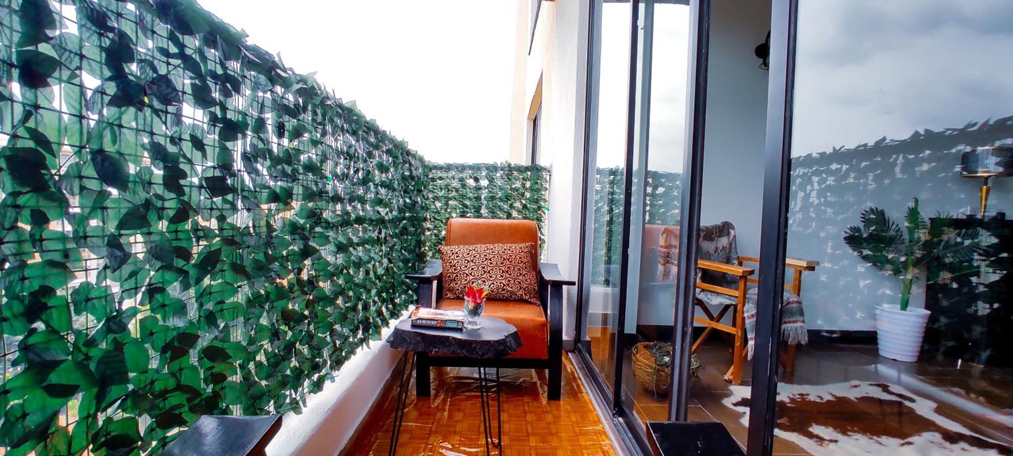 Tier Apartment