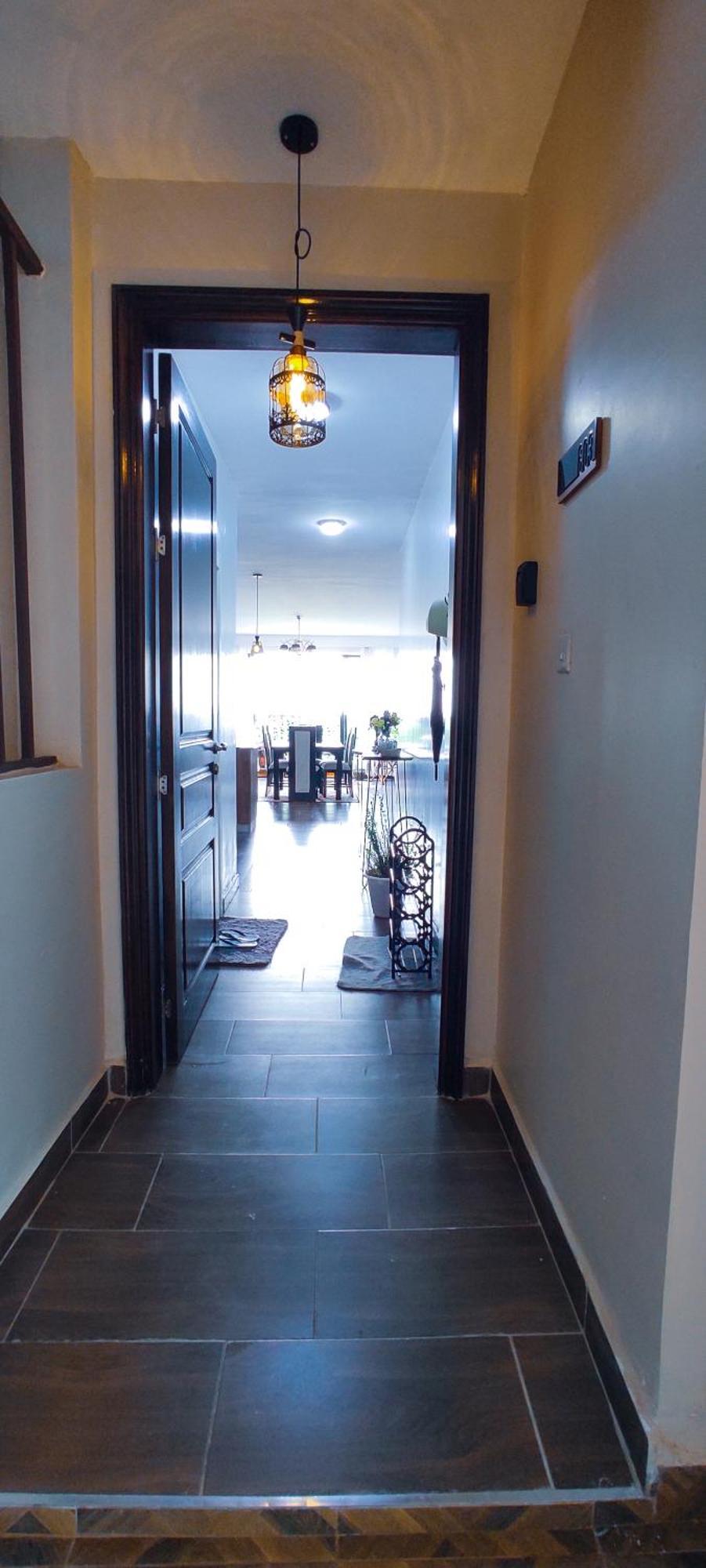 Tier Apartment *