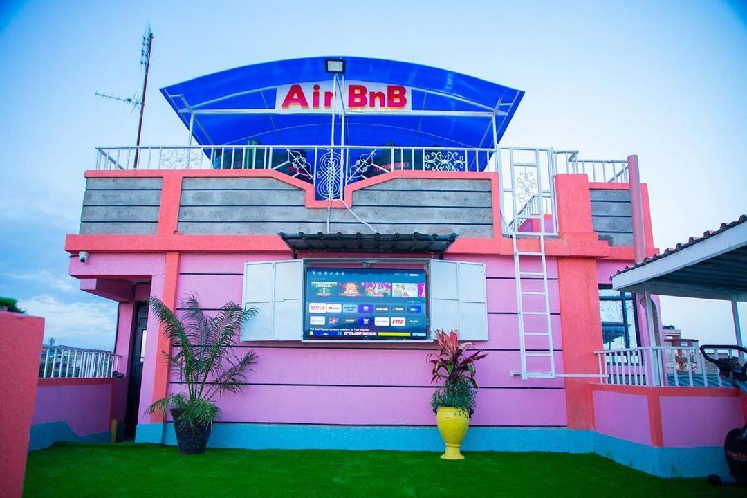 Cocelco Airbnbs Guest house *