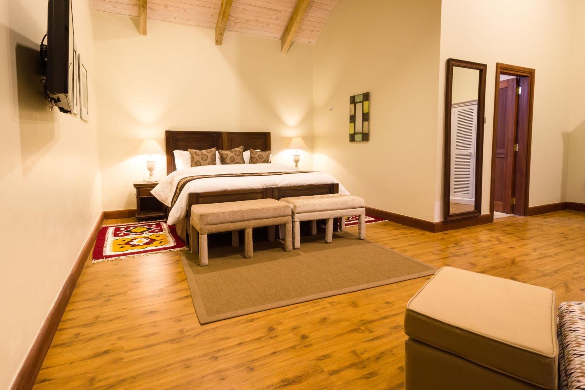 The Residences At Karen Hotel 4*