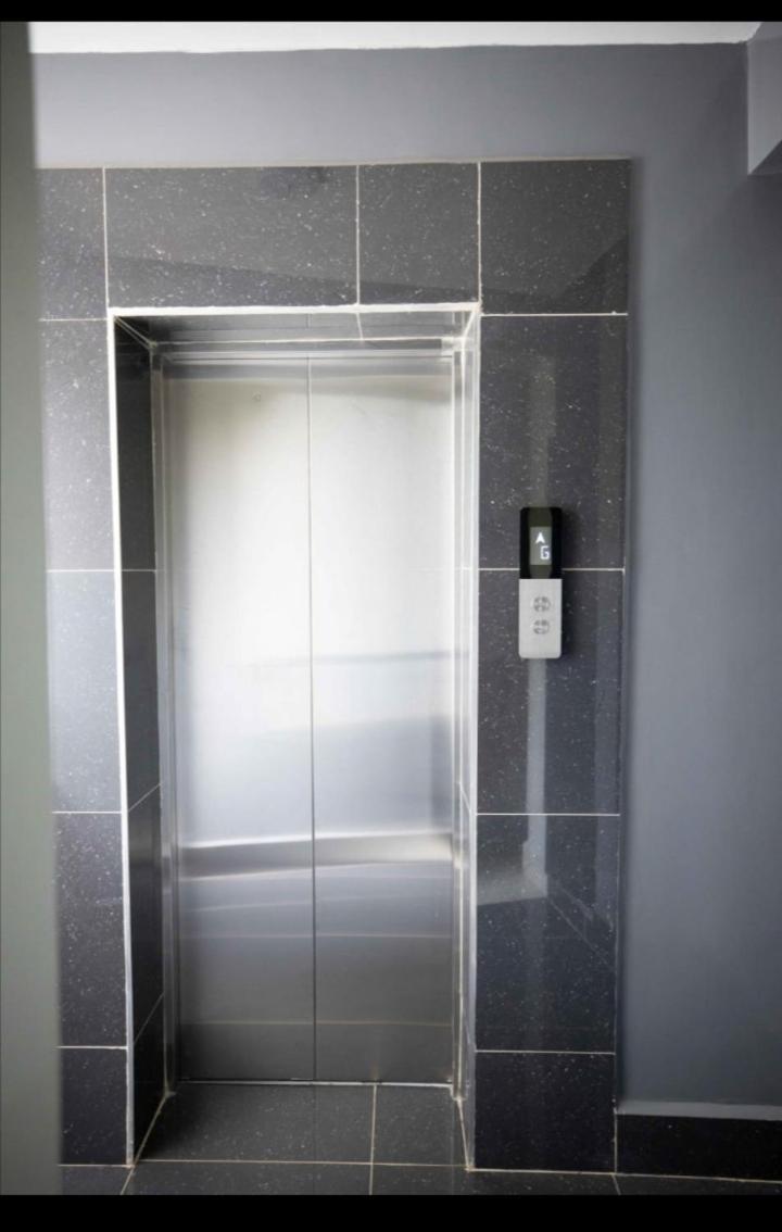 Apartment Azania Homes *
