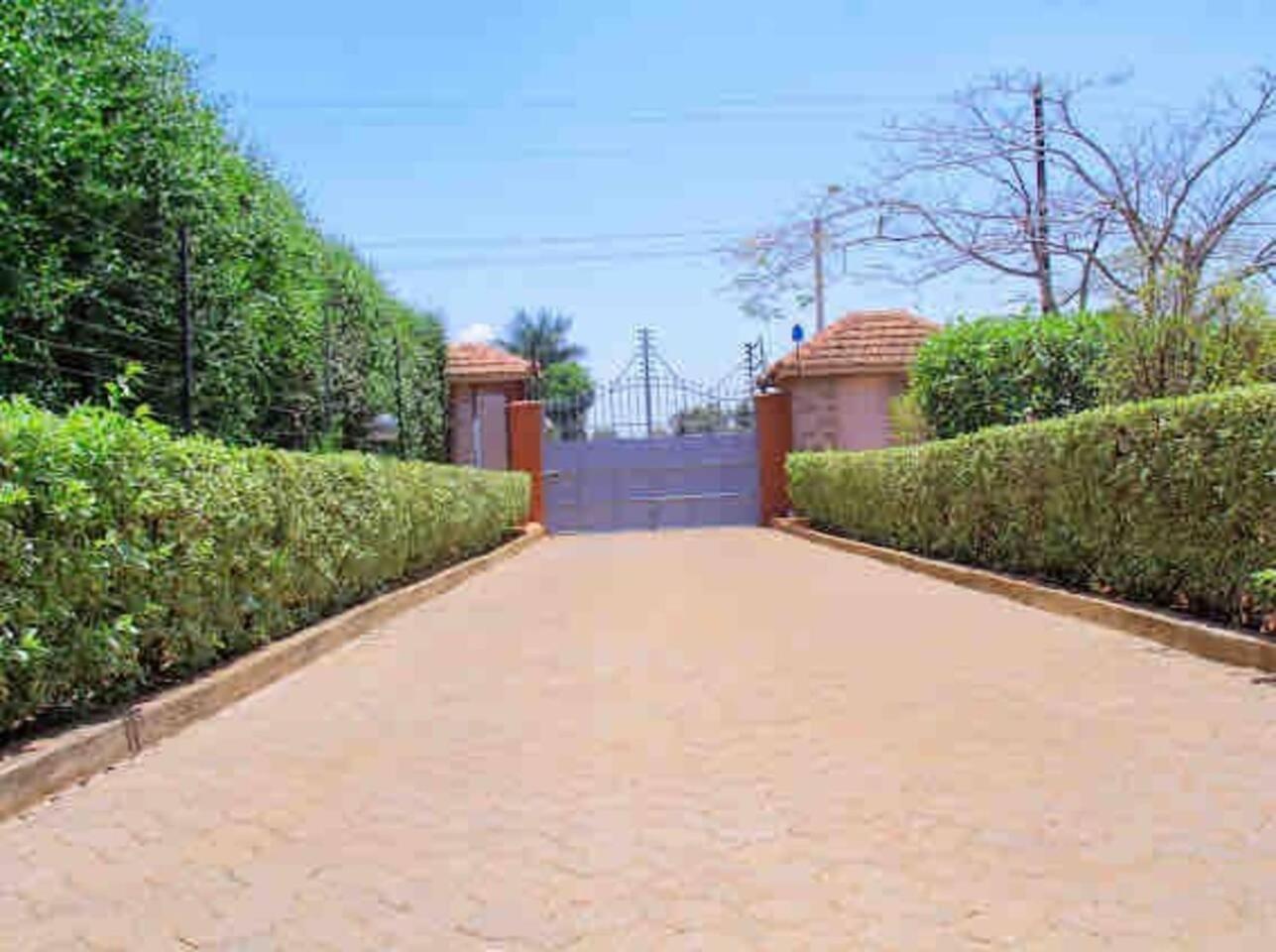 United Nations Bluezone Stunning Spacious Nairobi