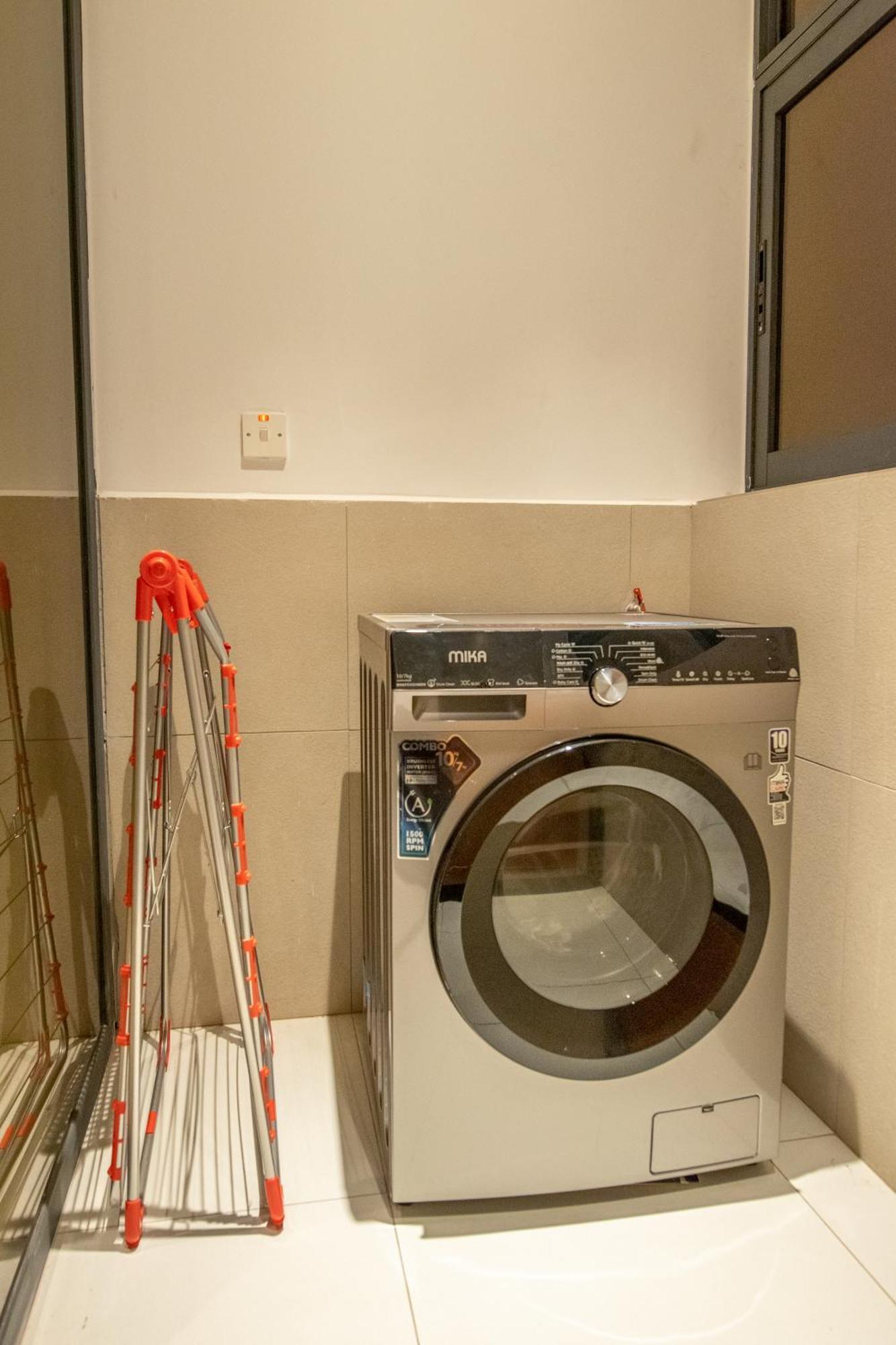 Apartment Broadwalk Residency