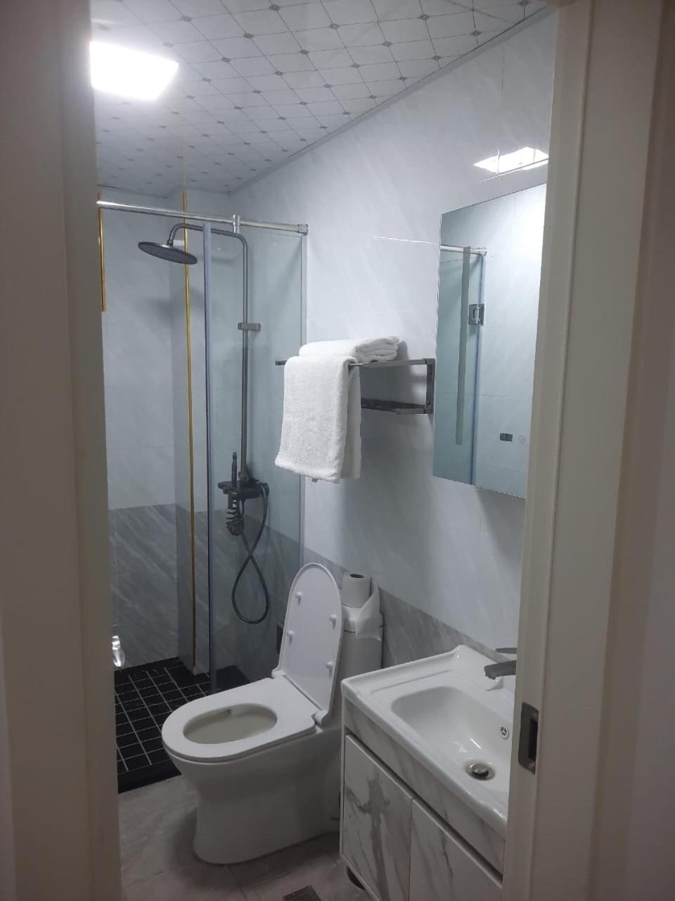 Lorato Apartment *