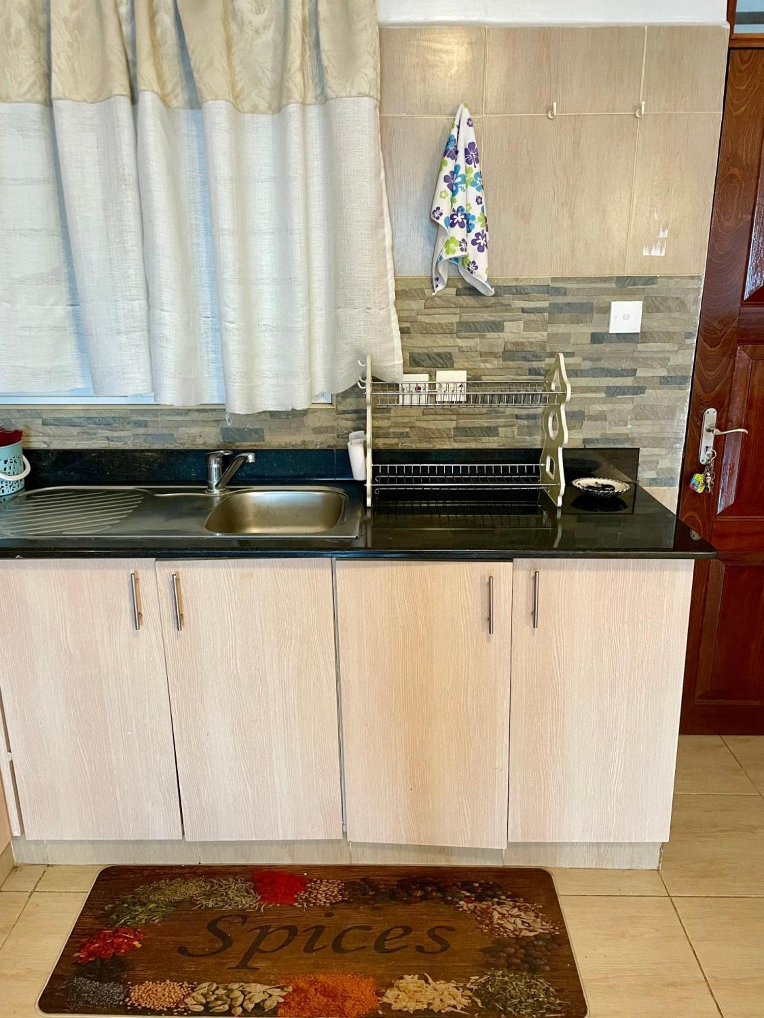 Luxe 1br, Ngong Road, *