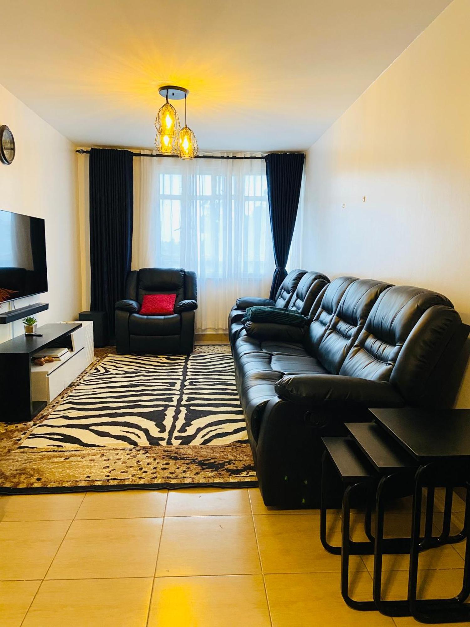 Luxe 1br, Ngong Road, *