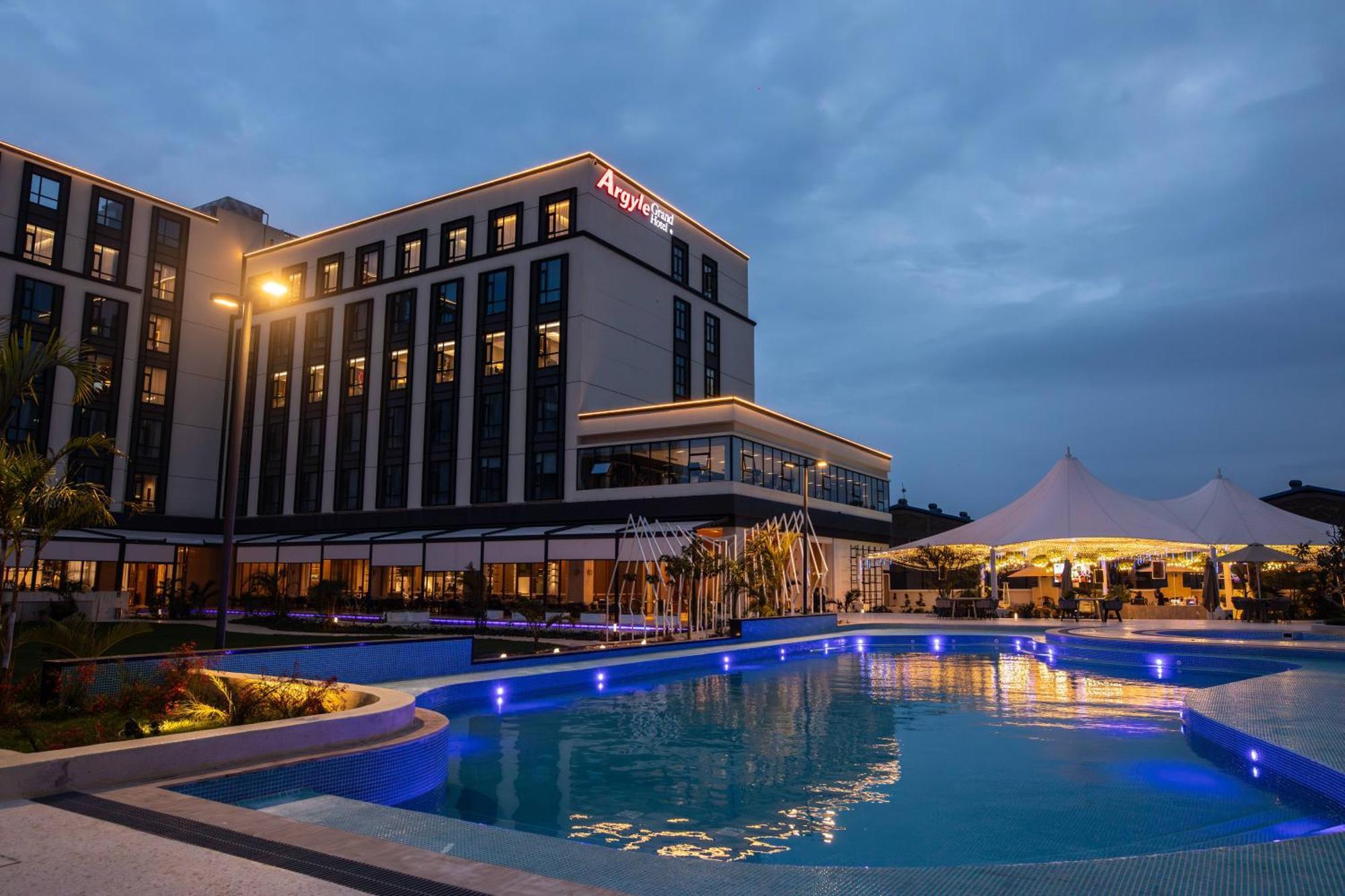 Hotel Argyle Grand Airport