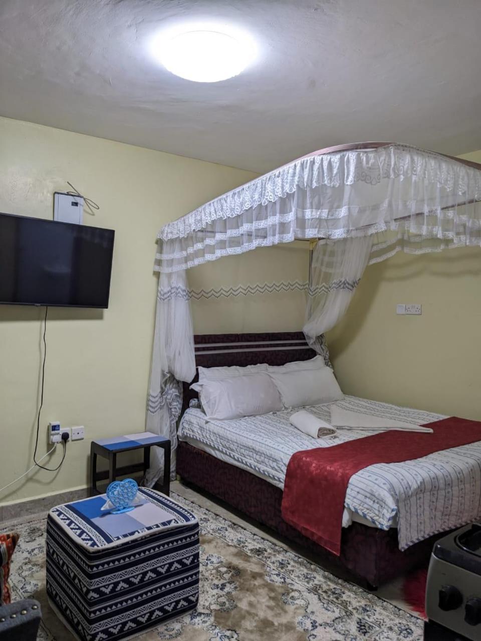 Eilarose Apartment *