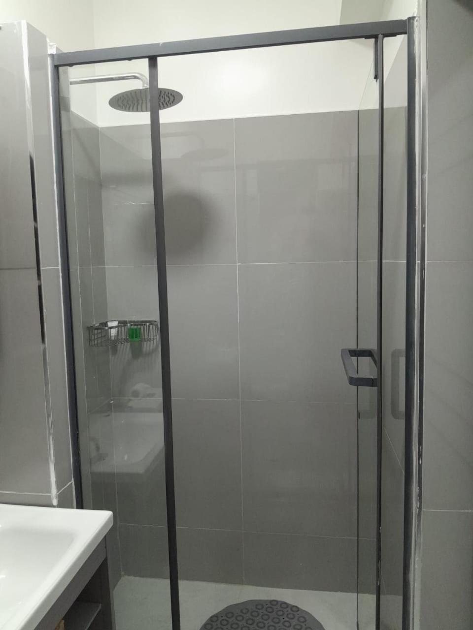 Apartment Azania 2br Homes Opposite Movenpick Nairobi