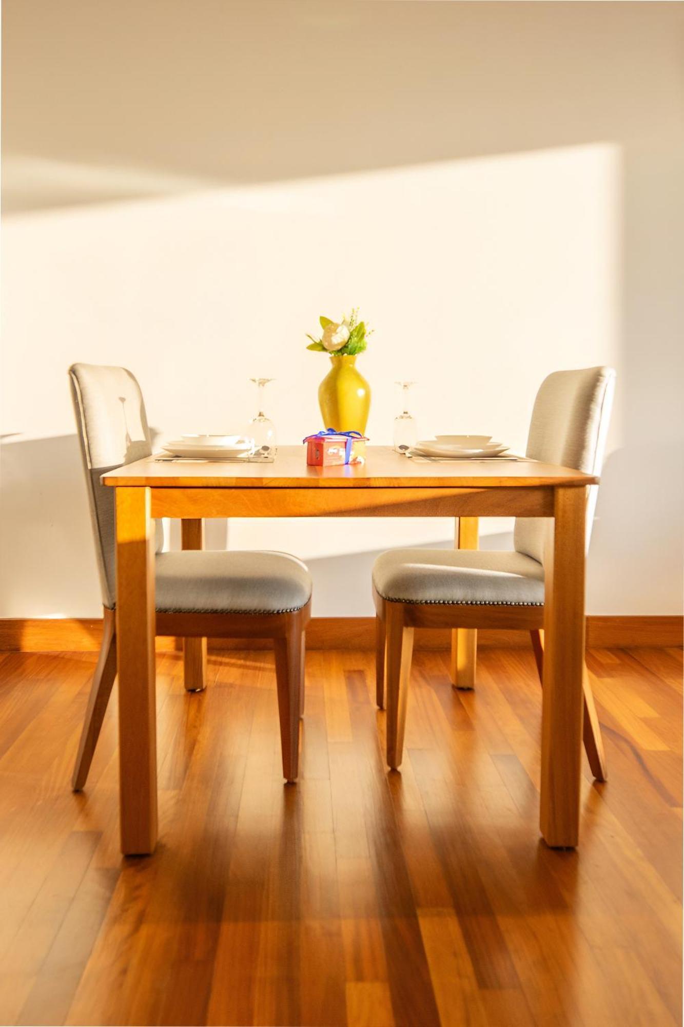 Broadwalk Residency Apartment *