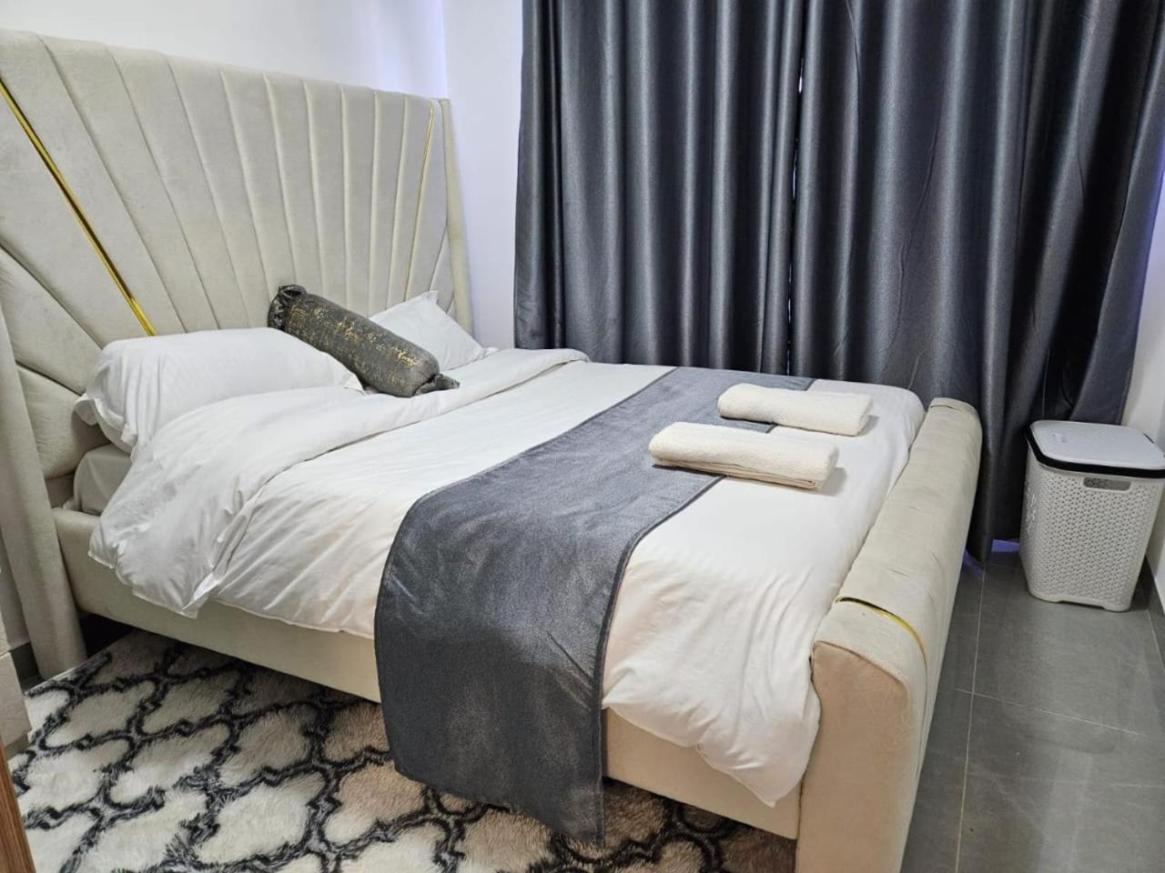 Valley Heights Apartment
