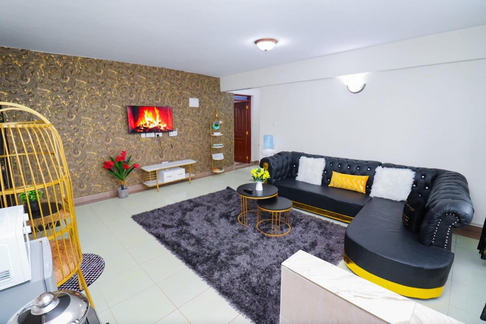 Executive One Bedrooms - Garden Estate Apartment *
