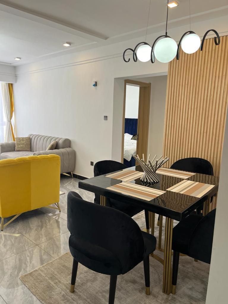 Starroot Residences *