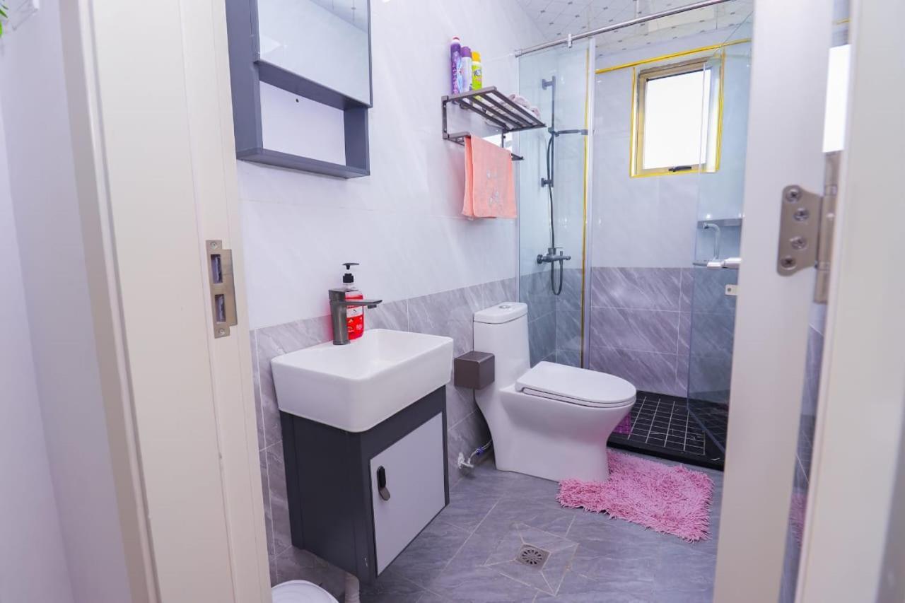 Apartment Gold Park Kilimani 2 Bedroom *
