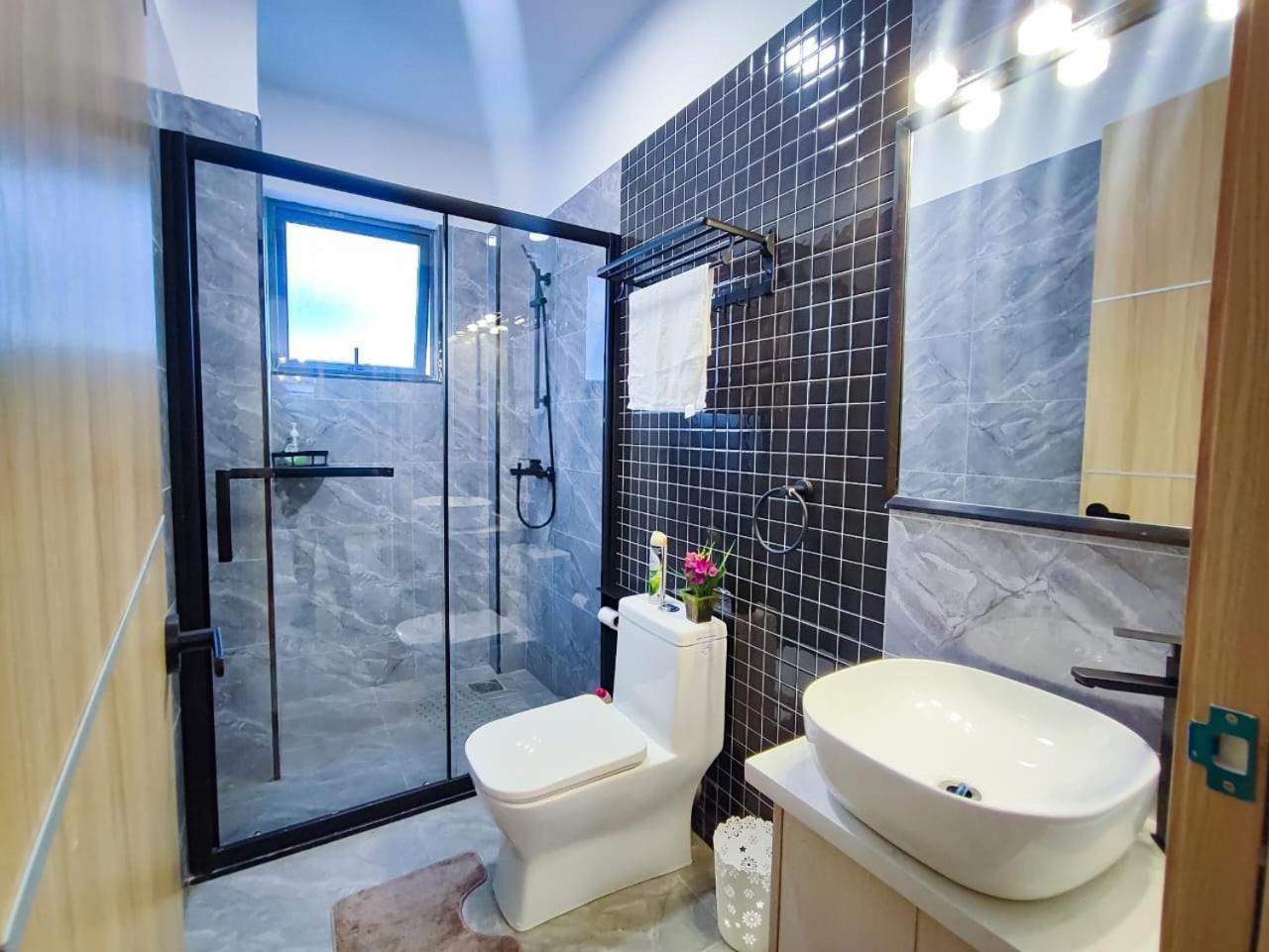 Bed & Breakfast Staroot 2 Bedroom Kilimani Nairobi