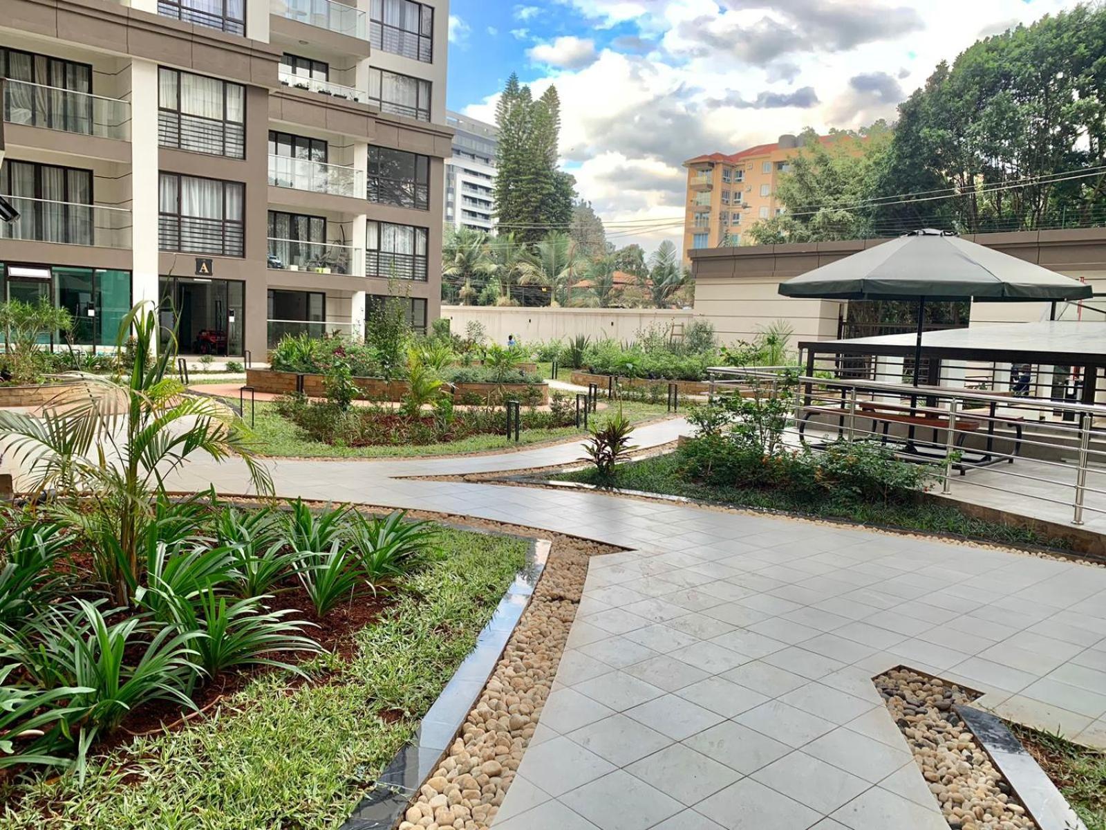 Apartment Riverside 3 B/rm *