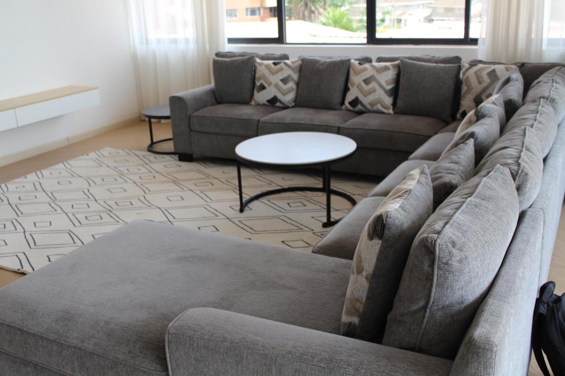 Serene Modern Apartment