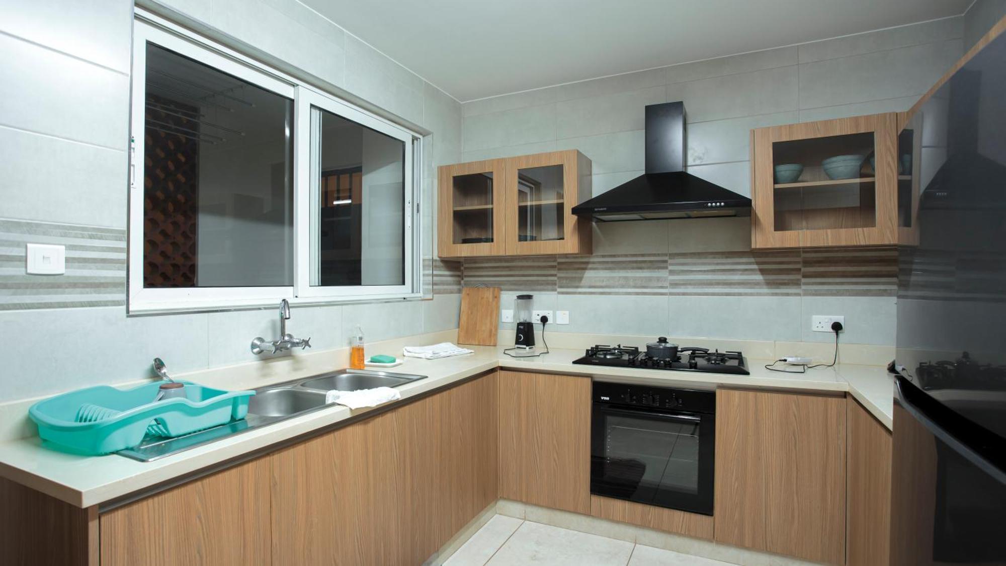 Shared In Three Bedrooms, Private Bathroom, Gym, Office Area, Kitchen, Wonderiss Westland Living Apartment