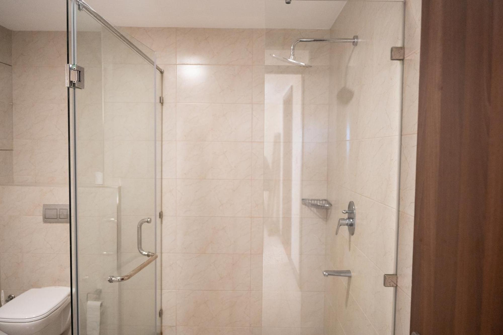 Shared In Three Bedrooms, Private Bathroom, Gym, Office Area, Kitchen, Wonderiss Westland Living Apartment