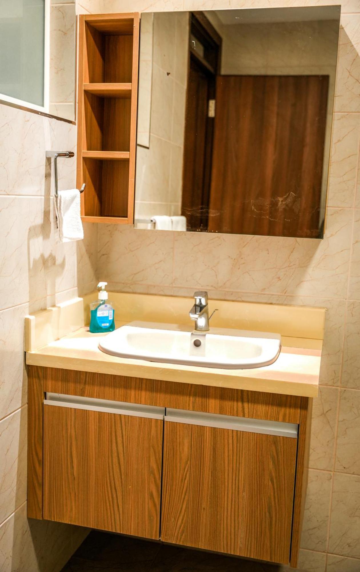 Apartment Shared In Three Bedrooms, Private Bathroom, Gym, Office Area, Kitchen, Wonderiss Westland Living Nairobi