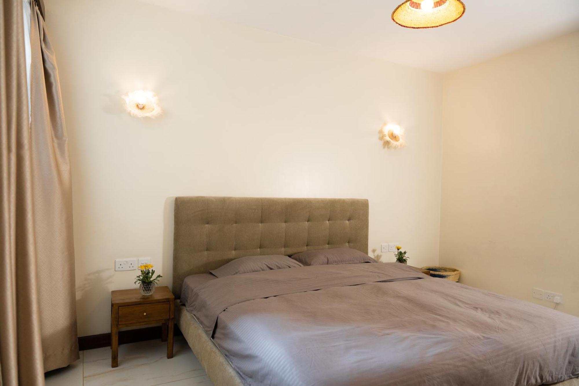 Shared In Three Bedrooms, Private Bathroom, Gym, Office Area, Kitchen, Wonderiss Westland Living Apartment