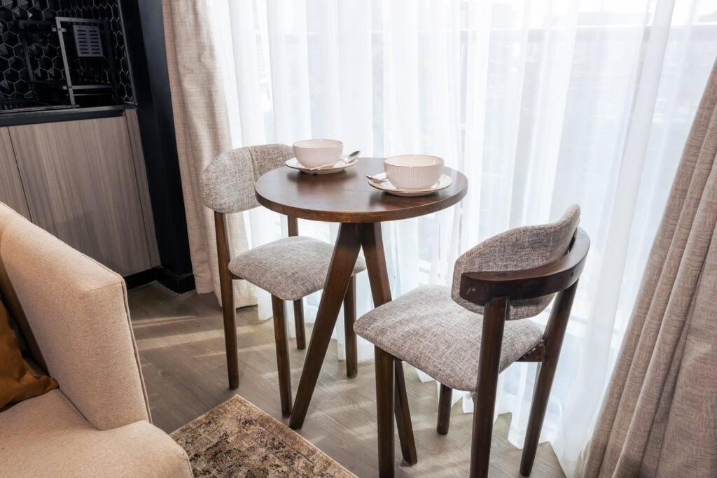 Shelly's Suites-westlands In Escada