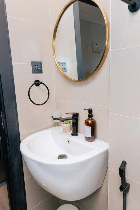 Apartment Shelly's Suites-westlands In Escada Nairobi
