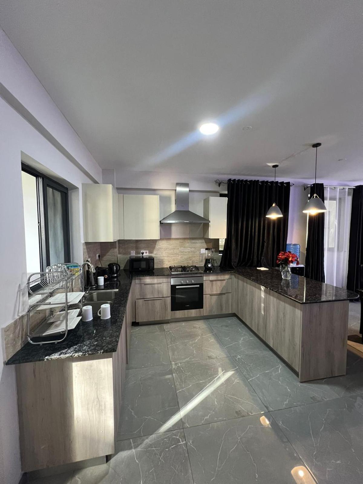 Sepal Gardens Pnb Apartamento *