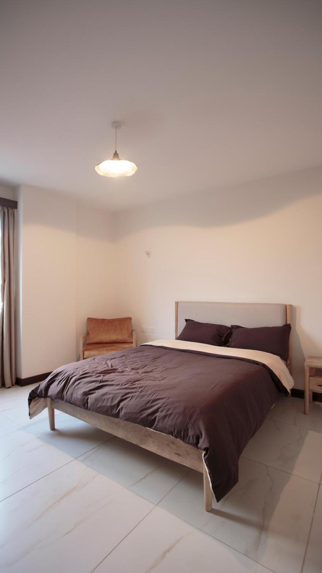 Shared In Three Bedrooms, Private Bathroom, Gym, Office Area, Kitchen, Wonderiss Westland Living Apartment
