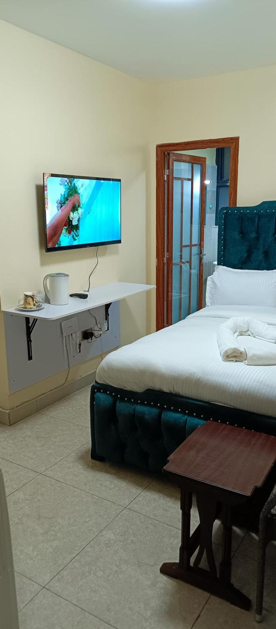 Apartment Luxurious Small Kaisa Gardens Kileleshwa *